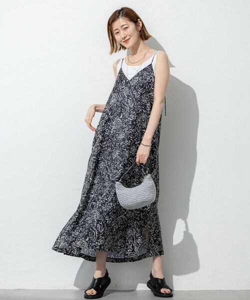 S size ONWARD(小さいサイズ) / エスサイズオンワード ロング・マキシ丈ワンピース | 【洗える】アンティークフラワープリント キャミソールワンピース | 詳細1