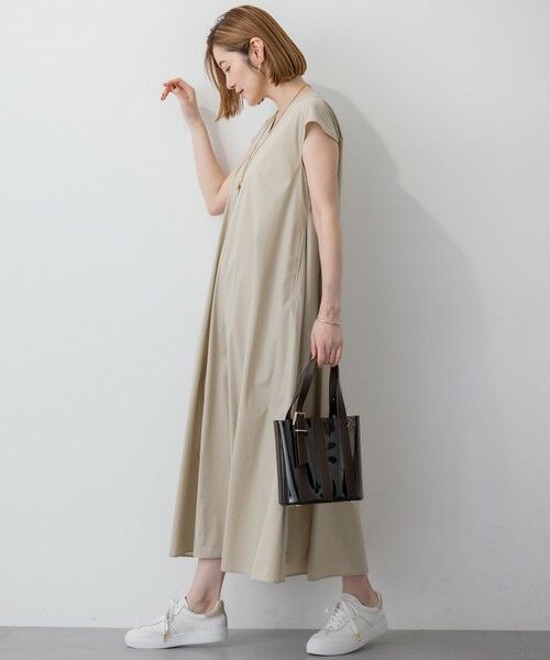 S size ONWARD(小さいサイズ) / エスサイズオンワード ロング・マキシ丈ワンピース | 【接触冷感/撥水加工/洗える】ストレッチブロード Vネックワンピース | 詳細6