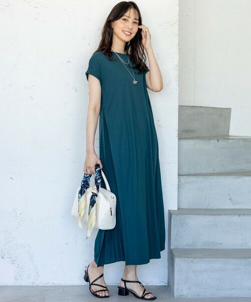 S size ONWARD(小さいサイズ) / エスサイズオンワード ロング・マキシ丈ワンピース | 【接触冷感・UVカット・洗える】ハイストレッチスムースサイドプリ−ツ ワンピース | 詳細4