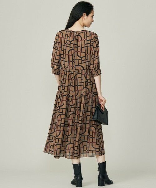 S size ONWARD(小さいサイズ) / エスサイズオンワード ロング・マキシ丈ワンピース | ジオメトリックレトロプリント ワンピース | 詳細2