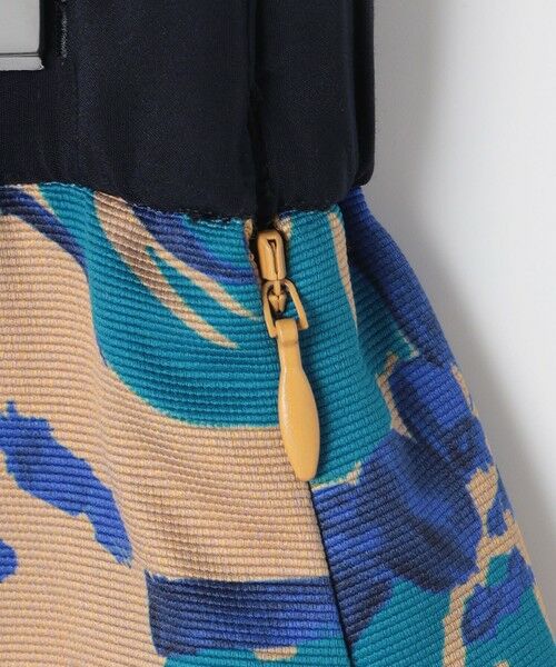 S size ONWARD(小さいサイズ) / エスサイズオンワード ミニ・ひざ丈スカート | 【SHIHOさん着用】アートタッチフラワープリント スカート | 詳細9