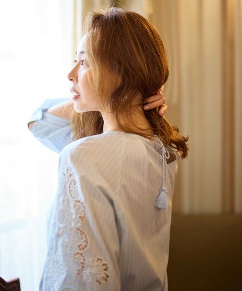 S size ONWARD(小さいサイズ) / エスサイズオンワード シャツ・ブラウス | 【SHIHOさん着用】エンブロイダリーブロードパフスリーブ ブラウス | 詳細10