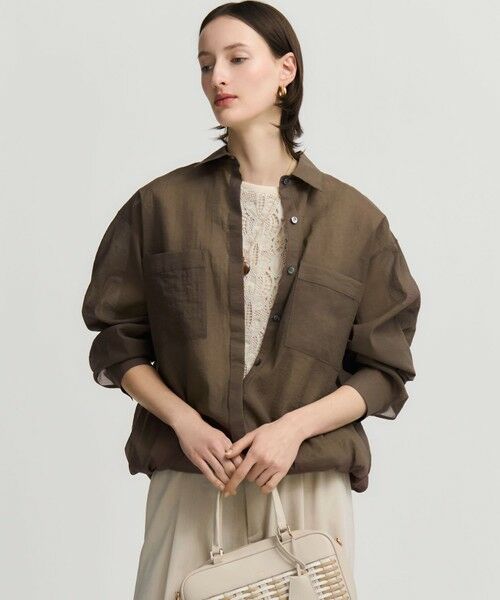 S size ONWARD(小さいサイズ) / エスサイズオンワード シャツ・ブラウス | 【見上愛さん着用】ナイロンコットンシアーボイル ドロストシャツ（ブラウン系）