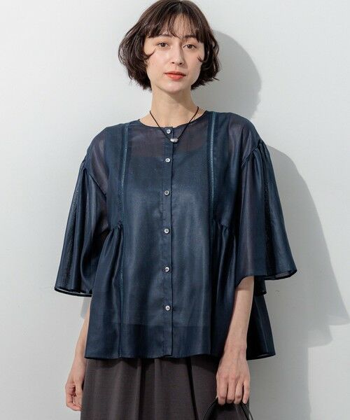 S size ONWARD(小さいサイズ) / エスサイズオンワード シャツ・ブラウス | ソフトシアーフィルム フレアシルエット 2WAY ブラウス（ダルブルー系）