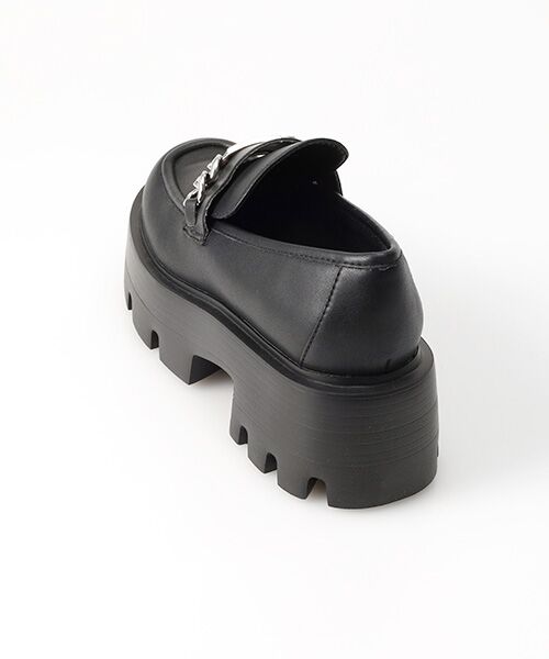 【Steve Madden】ディプシー フラット ※関税込 Steve Madden DIPSY フラットシューズ - Multi Raffia | REVOLVE