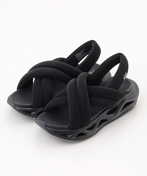 STEVE MADDEN/スティーブ・マデン クロスパフィーボリュームサンダル BLK/BLK 24.0 STEVE MADDEN/スティーブ・マデン クロスパフィーボリュームサンダル BLK/BLK 24.0