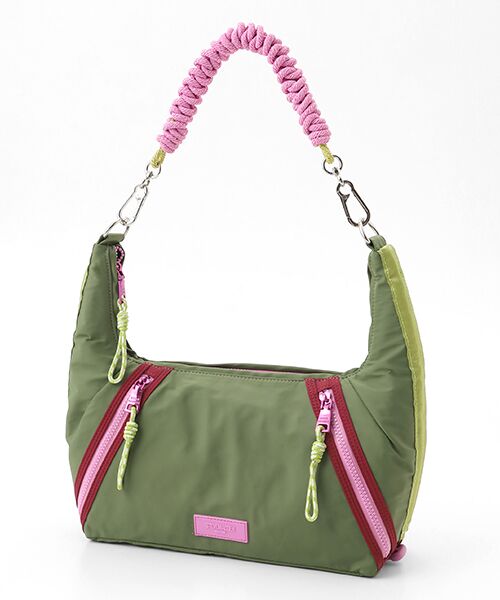 STEVE MADDEN/スティーブ・マデン ナイロンクロスボディバッグ OL - STEVE MADDEN/スティーブ・マデン ナイロンクロスボディバッグ OL -