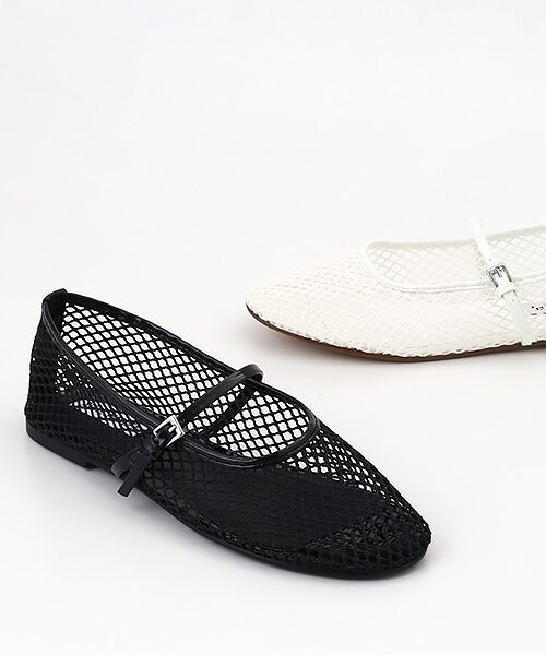 STEVE MADDEN / スティーブ・マデン フラットシューズ | ポインテッドトゥシアーメリージェーン（ブラック）