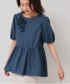 SunaUna / スーナウーナ シャツ・ブラウス | 【接触冷感／ペプラム】コサージュ風ブラウス