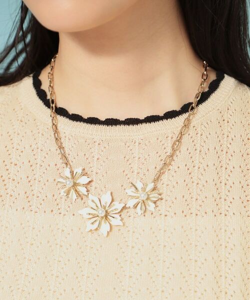 SunaUna / スーナウーナ ネックレス・ペンダント・チョーカー | 【フェイクパール付】フラワーモチーフショートネックレス | 詳細5