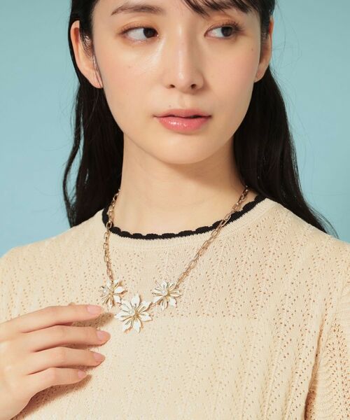 SunaUna / スーナウーナ ネックレス・ペンダント・チョーカー | 【フェイクパール付】フラワーモチーフショートネックレス | 詳細6
