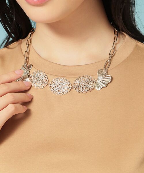 SunaUna / スーナウーナ ネックレス・ペンダント・チョーカー | 【透かし柄】フラワーモチーフネックレス | 詳細4