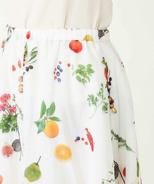 果物のプリントスカート
