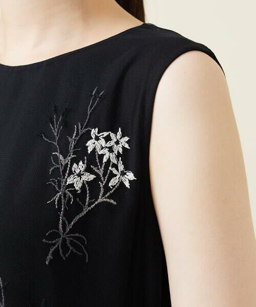 Sybilla / シビラ ドレス | フラワー刺繍チュールノースリーブドレス | 詳細9