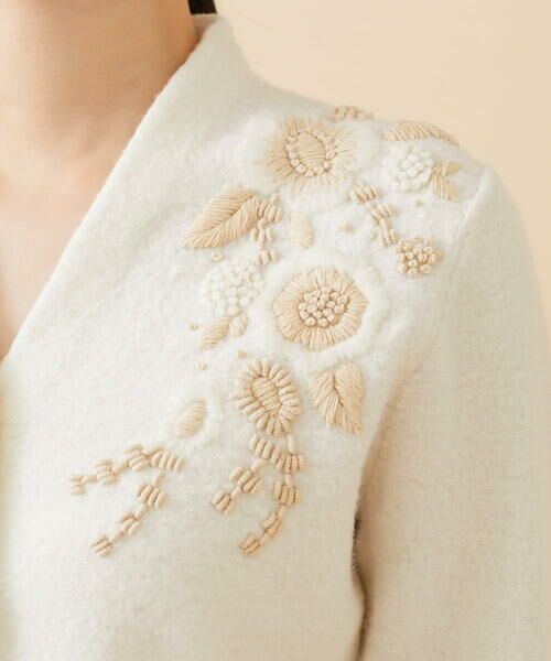 【Pure】ホワイトフラワー刺繍ニットジャケット