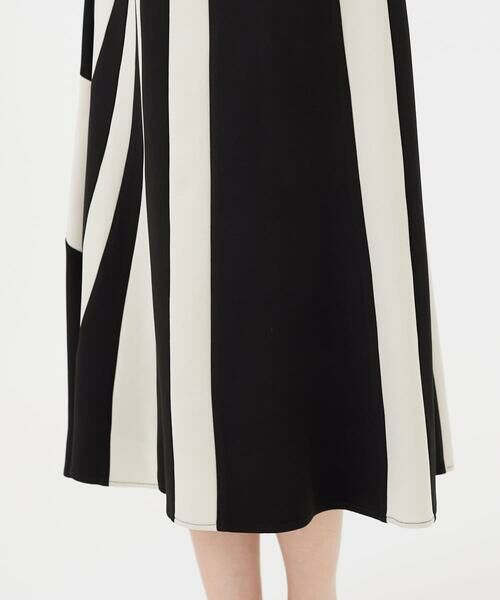 Sybilla / シビラ ドレス | ウェーブバイカラードレス | 詳細8