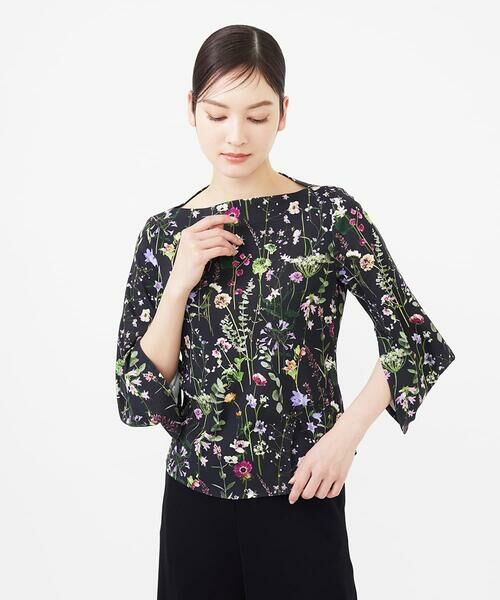 Sybilla/シビラ フォトフラワープリントカットソー ブラック SS Sybilla/シビラ フォトフラワープリントカットソー ブラック SS