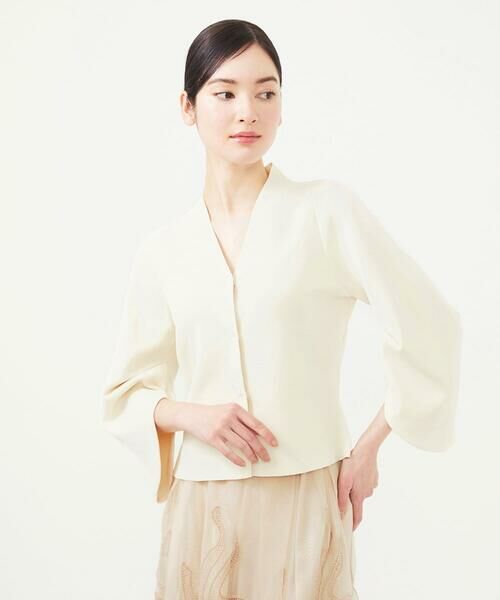 Sybilla/シビラ フォルムスリーブニットジャケット オフホワイト M Sybilla/シビラ フォルムスリーブニットジャケット オフホワイト M