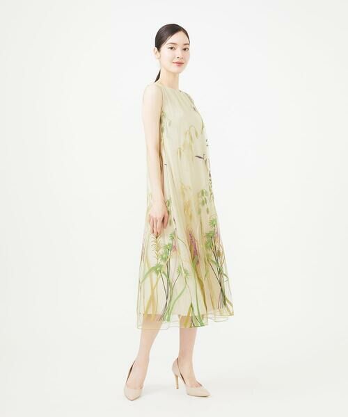 Sybilla / シビラ ドレス | リーフチュール刺繍ドレス | 詳細1