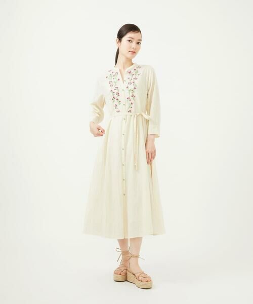 Sybilla/Vr yINDIAzt[hJhX Cgx[W SS