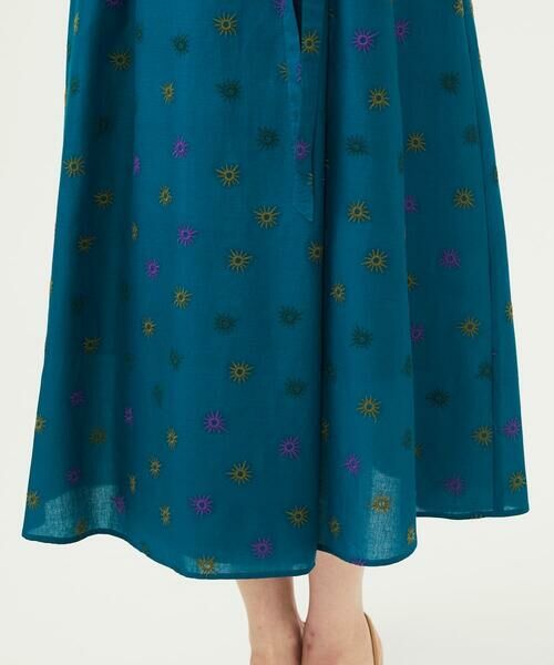 Sybilla / シビラ ロング・マキシ丈ワンピース | アスタリスク刺繍ラップドレス | 詳細10