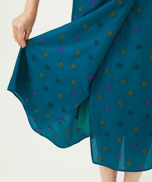 Sybilla / シビラ ロング・マキシ丈ワンピース | アスタリスク刺繍ラップドレス | 詳細11