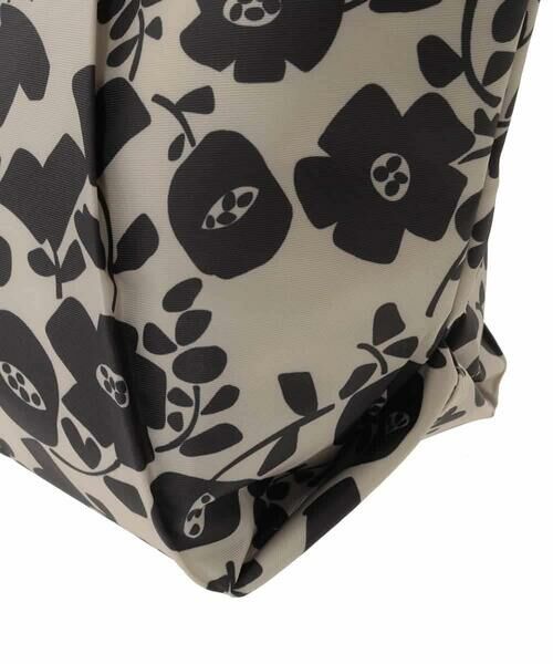 Sybilla / シビラ トートバッグ | 【保冷・保温】モノトーンフラワープリントトートバッグ | 詳細5