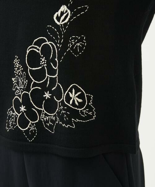Sybilla / シビラ ニット・セーター | ステッチフラワー刺繍プルオーバー | 詳細11