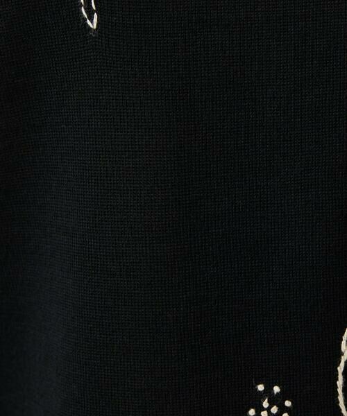 Sybilla / シビラ ニット・セーター | ステッチフラワー刺繍プルオーバー | 詳細12