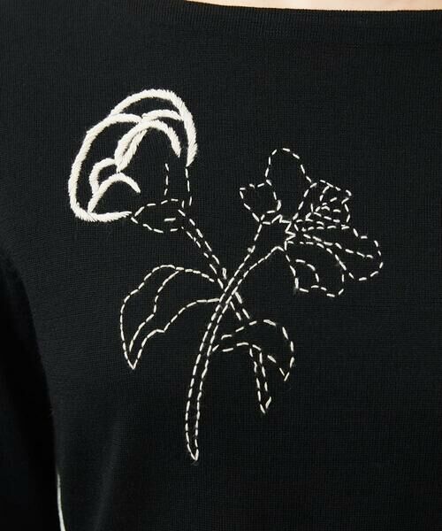 Sybilla / シビラ ニット・セーター | ステッチフラワー刺繍プルオーバー | 詳細13