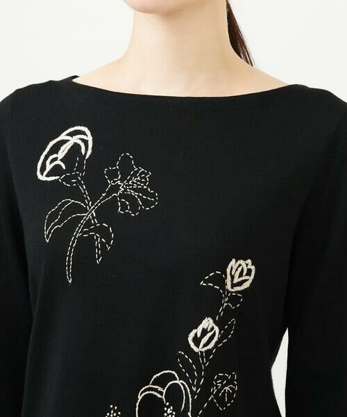 Sybilla / シビラ ニット・セーター | ステッチフラワー刺繍プルオーバー | 詳細9