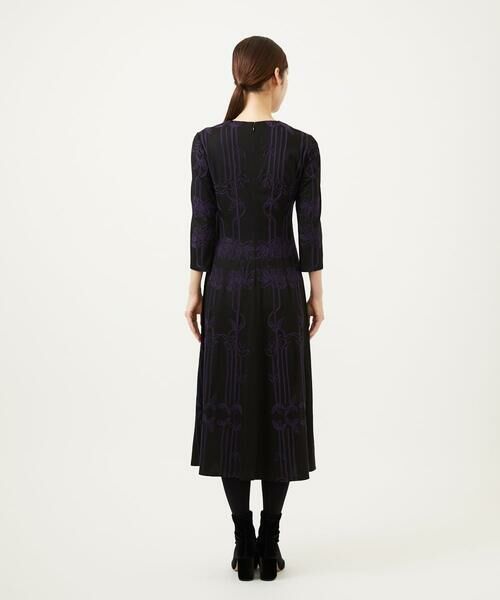 Sybilla / シビラ ロング・マキシ丈ワンピース | リーフ柄コード刺繍ジャージードレス | 詳細4