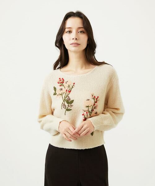 Sybilla / シビラ ニット・セーター | ポピーブーケ刺繍ニット | 詳細1