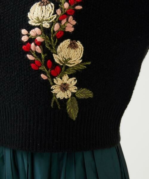 Sybilla / シビラ ニット・セーター | ポピーブーケ刺繍ニット | 詳細10