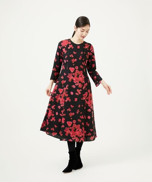 Sybilla / シビラ ロング・マキシ丈ワンピース | ピンクマーガレットプリントドレス | 詳細1