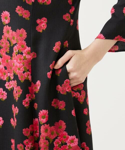 Sybilla / シビラ ロング・マキシ丈ワンピース | ピンクマーガレットプリントドレス | 詳細7