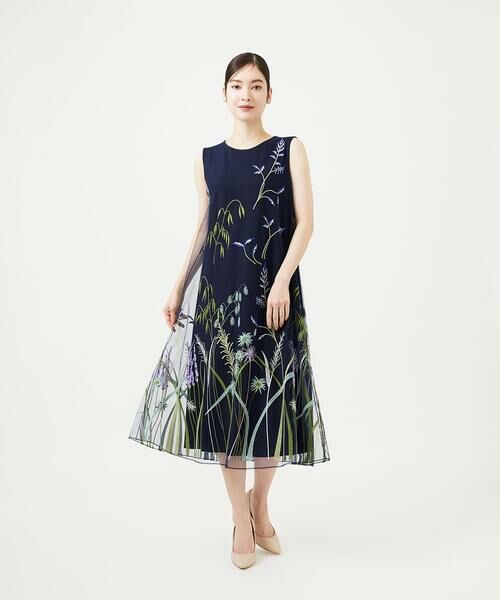 Sybilla / シビラ ドレス | リーフ刺繍チュールドレス（ネイビー）