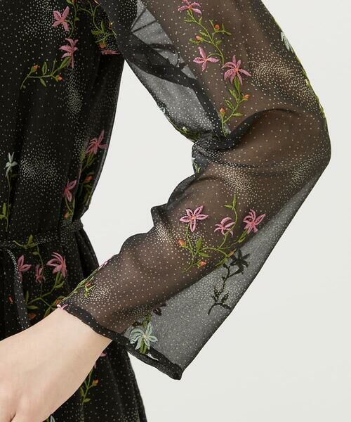 Sybilla / シビラ ロング・マキシ丈ワンピース | ドットフラワー刺繍ドレス | 詳細9