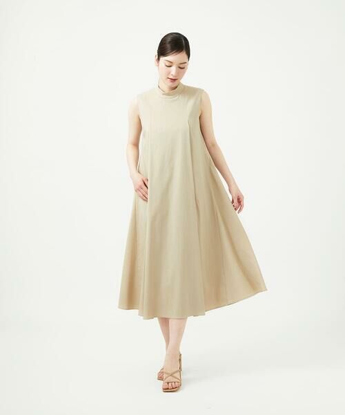 Sybilla / シビラ ロング・マキシ丈ワンピース | ボトルネックテントラインドレス（ベージュ）