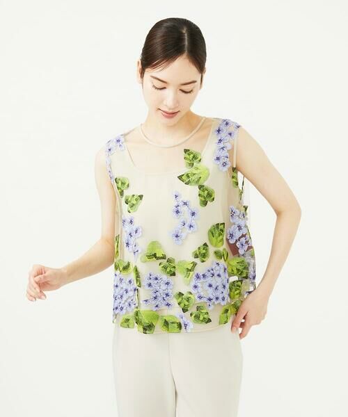 Sybilla / シビラ シャツ・ブラウス | アジサイ刺繍チュールブラウス（ベージュ）