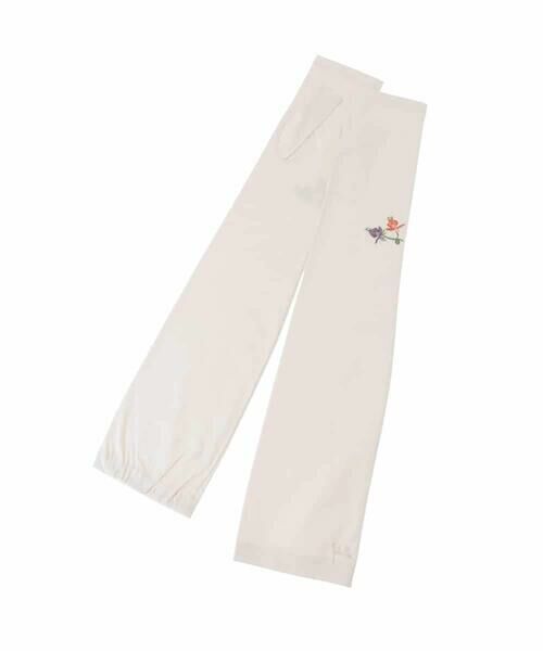 Sybilla / シビラ 手袋 | 【日本製/接触冷感】フラワー刺繍UVアームカバー（オフホワイト）