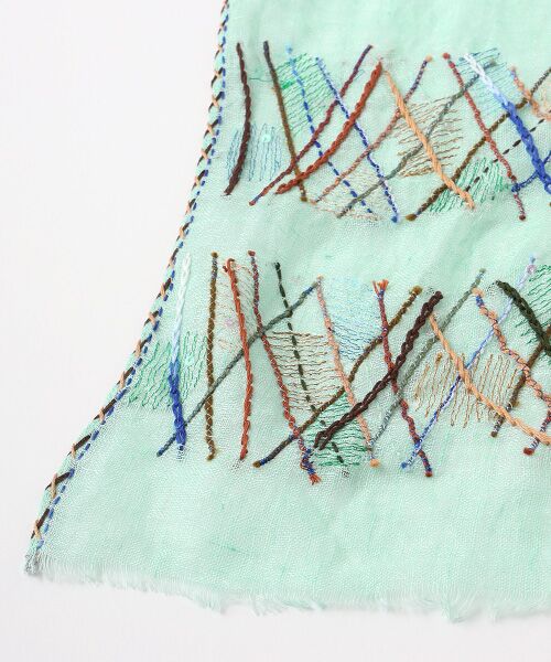 TABASA / タバサ マフラー・ショール・スヌード・ストール | ☆ライン刺繍ストール | 詳細1