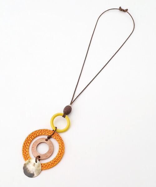 TABASA / タバサ ネックレス・ペンダント・チョーカー | ☆ラタンサークル×木の実ネックレス（オレンジ系）