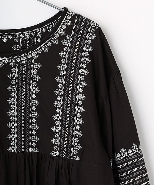 TABASA / タバサ シャツ・ブラウス | コットンローン ステッチ刺繍 ブラウス | 詳細2