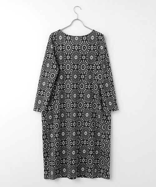 TABASA / タバサ ロング・マキシ丈ワンピース | スノークリスタル柄 シャギー ジャガード ワンピース | 詳細1