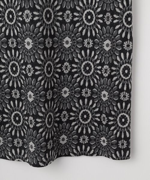 TABASA / タバサ ロング・マキシ丈ワンピース | スノークリスタル柄 シャギー ジャガード ワンピース | 詳細4