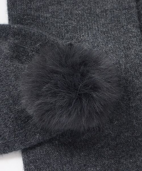 TAKASHIMAYA CASHMERE（キッズ、ストール・マフラー） / タカシマヤ カシミヤ（キッズ、ストール・マフラー） マフラー・ショール・スヌード・ストール | ファー付ニットマフラー【本体：カシミヤ100％/ファー：ポリエステル100%・手洗い可/ドライ】 | 詳細1