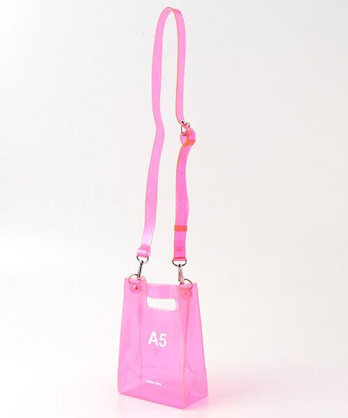 TAKASHIMAYA OUTLET/タカシマヤ アウトレット 『アウトレット対象商品』ナナナナ PVCバック NEONPINK A5 TAKASHIMAYA OUTLET/タカシマヤ アウトレット 『アウトレット対象商品』ナナナナ PVCバック NEONPINK A5