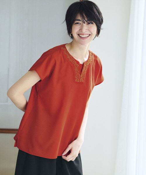 TAKASHIMAYA Style Plus/タカシマヤ スタイル・プリュ ビーズ刺しゅう入りブラウス テラコッタ M TAKASHIMAYA Style Plus/タカシマヤ スタイル・プリュ ビーズ刺しゅう入りブラウス テラコッタ M