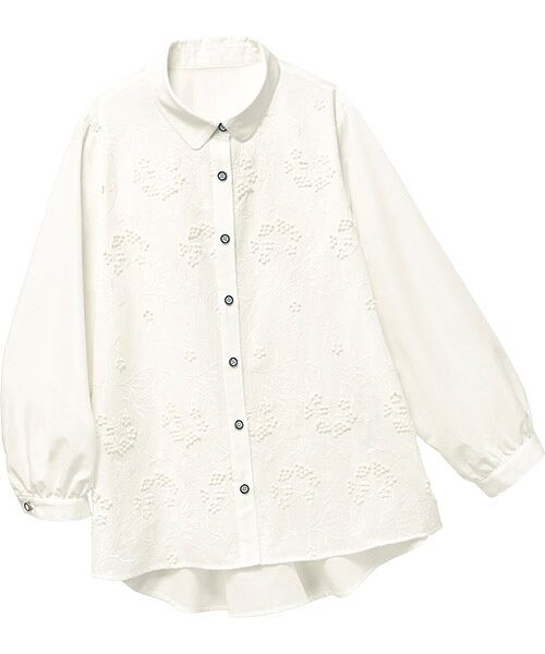 TAKASHIMAYA Style Plus / タカシマヤ スタイル・プリュ シャツ・ブラウス | 立体刺しゅうブラウス（オフホワイト）